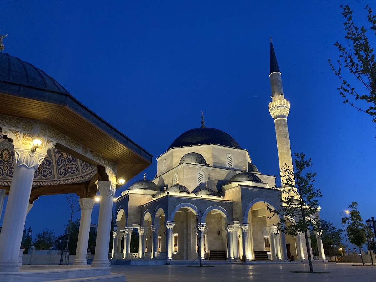 Ayane Camii