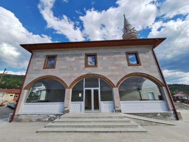 Beş Konak Köyü Camii
