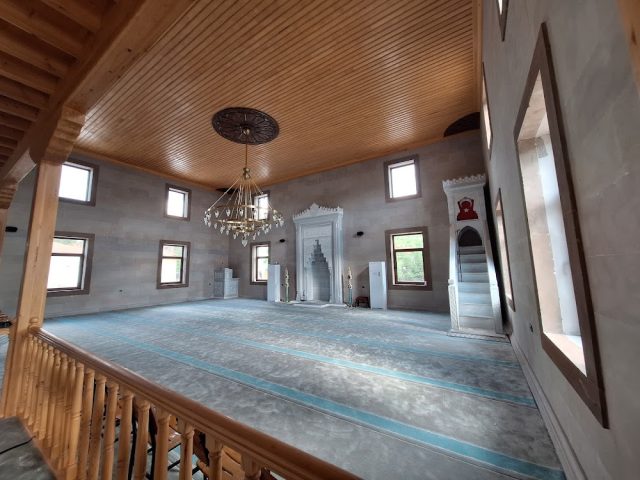 Beş Konak Köyü Camii