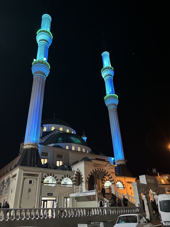 Çayırlı Merkez Camii