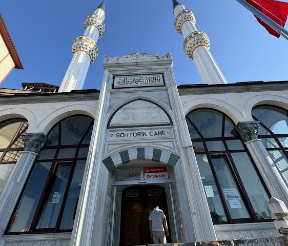 Hostorik Camii