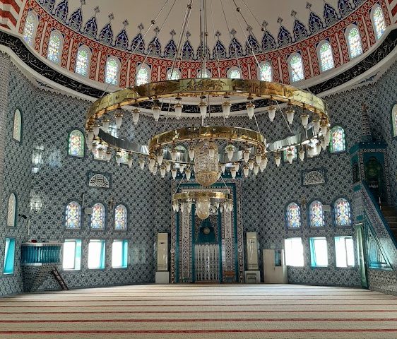 Hz. Ebubekir Camii