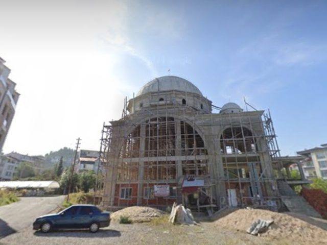 Samanpazarı Camii