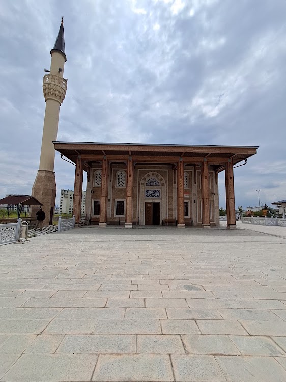 Sultan Alparslan Camii