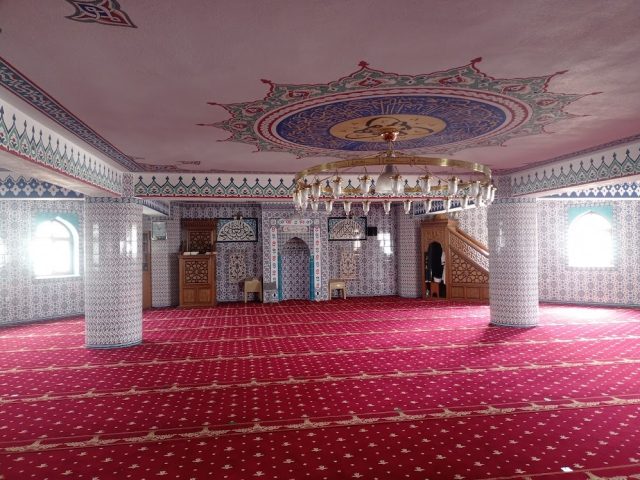 Sultan Alparslan Camii