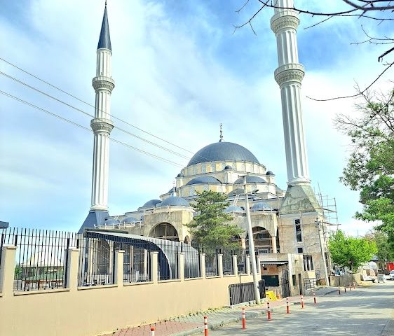 Yenikent Merkez Camii