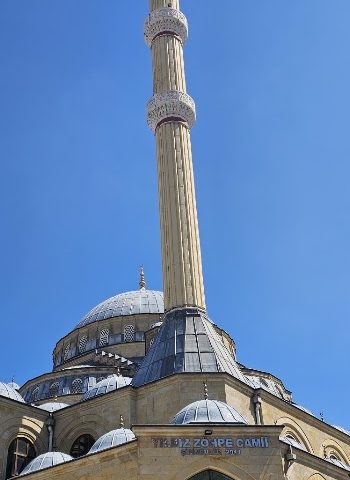 Yıldız Zöhre Camii