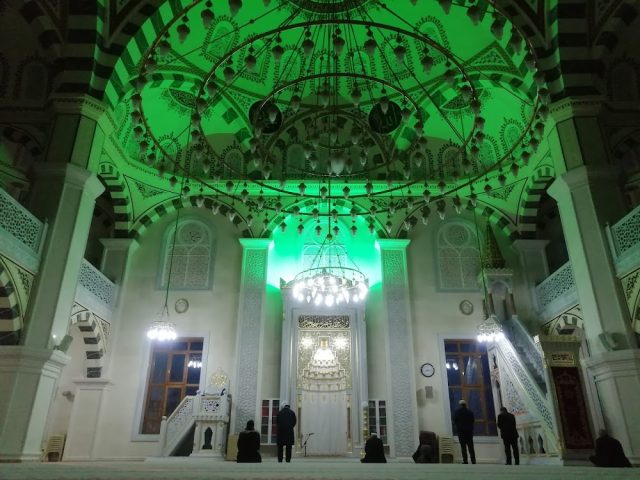 Yıldız Zöhre Camii