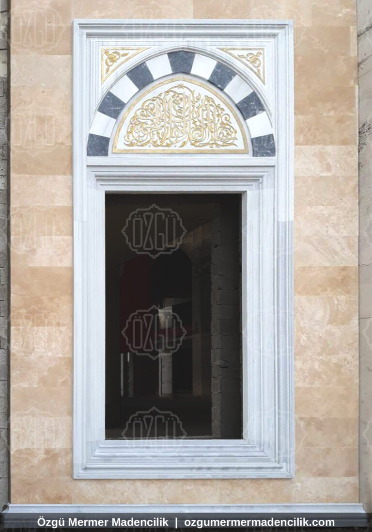 Ablak kemerli hat alınlıklı mermer cami penceresi